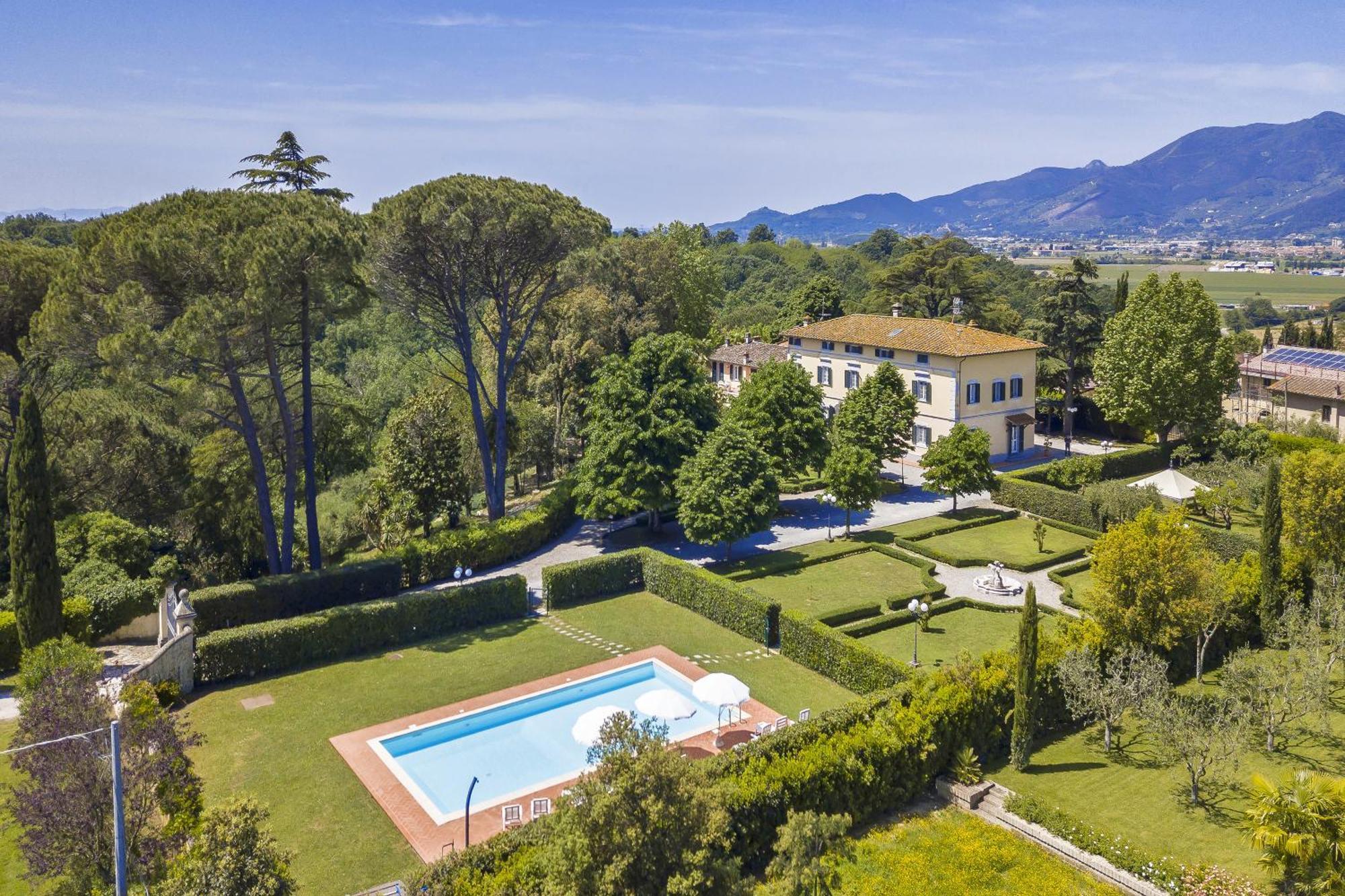 Tenuta Santa Colomba - Happy Rentals Бьентина Экстерьер фото